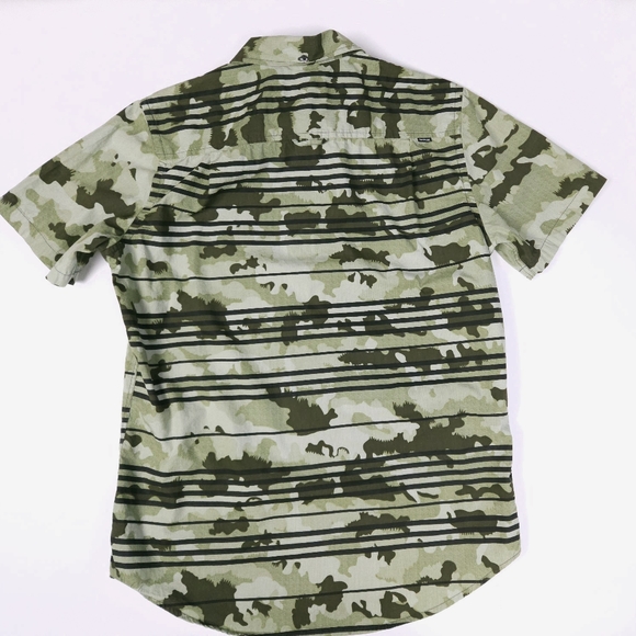Hurley Argo Camo Palm Casual Short Sleeve Shirt Stripe Green Men's size Medium - Picture 10 of 14